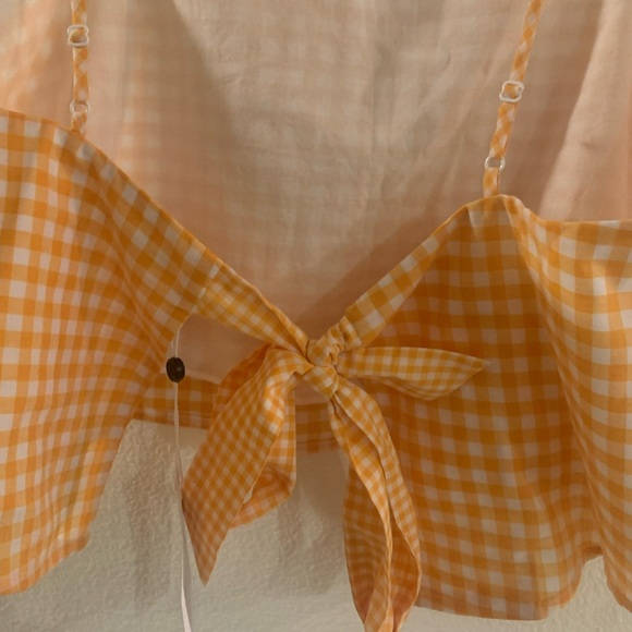 NWT Revolve Gingham Crop Top - Picture 4 of 6